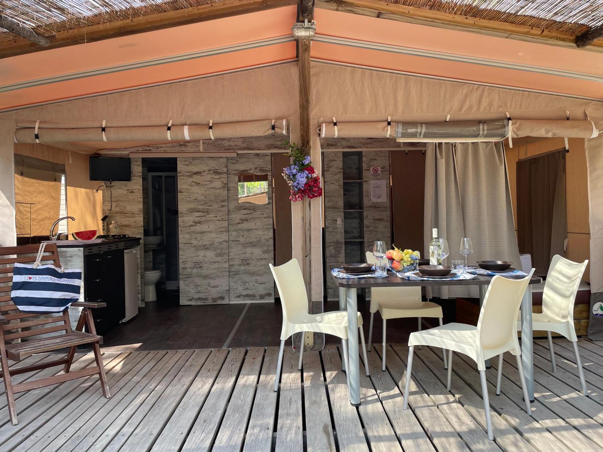 Camping I Melograni Марина-ді-Біббона Екстер'єр фото