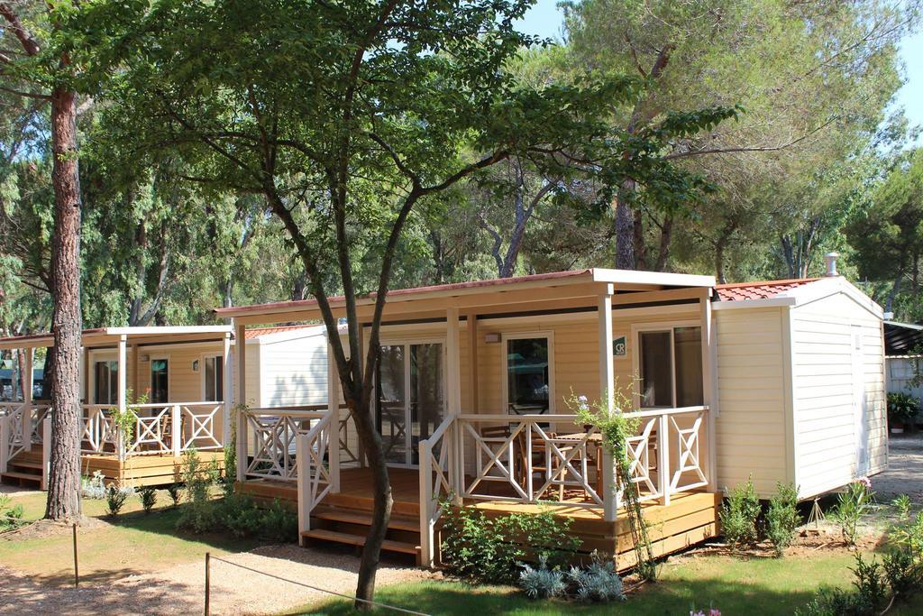 Camping I Melograni Марина-ді-Біббона Екстер'єр фото